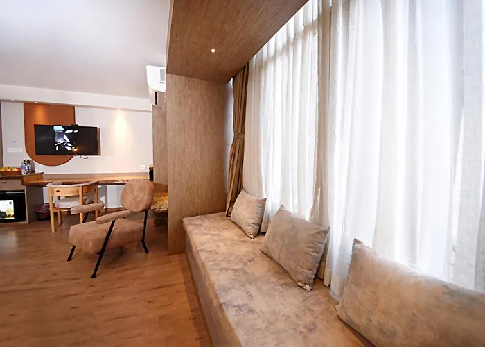 Daali Hotel & Apartment